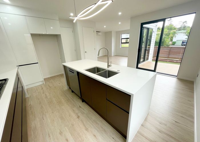  at 44A Godley Road, Green Bay, Waitakere City, Auckland