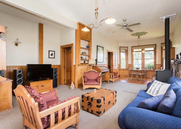  at 17 Frankleigh Street, Somerfield, Christchurch