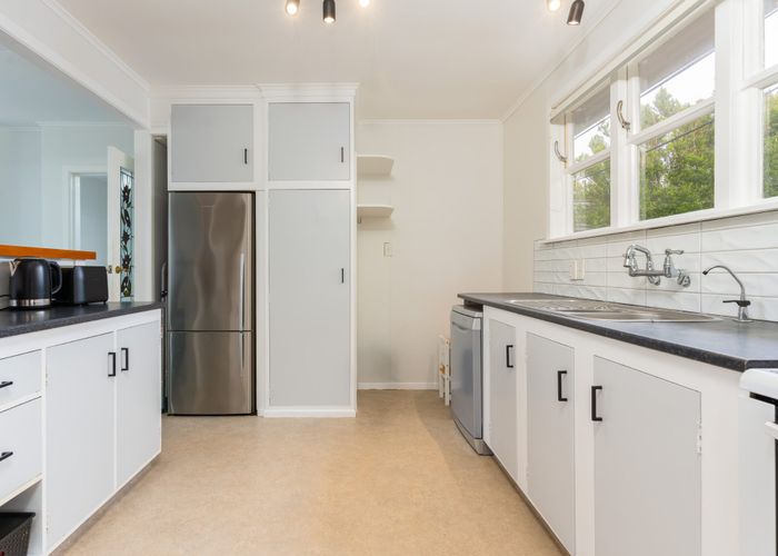  at 39 Prospect Terrace, Johnsonville, Wellington