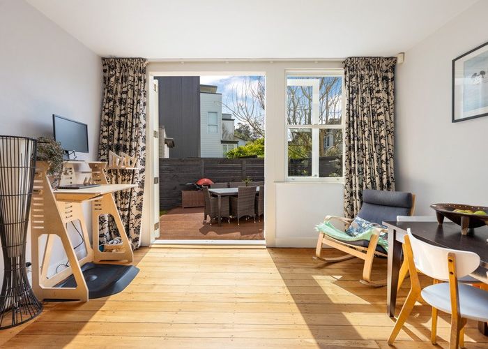  at 17/3 Severn Street, Island Bay, Wellington, Wellington