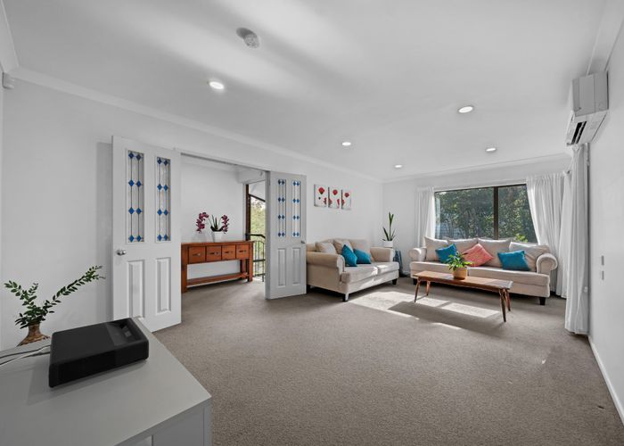  at 4 Janome Place, Bucklands Beach, Manukau City, Auckland