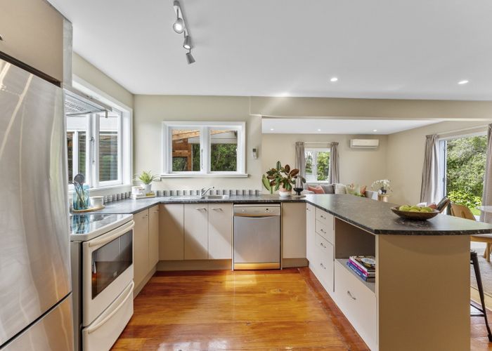  at 25 Kiriwai Road, Paremata, Porirua
