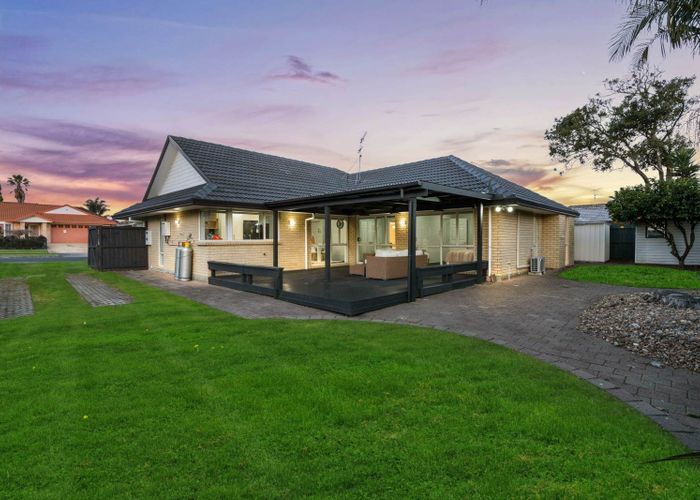  at 3 Stewart Gibson Place, Manurewa, Auckland
