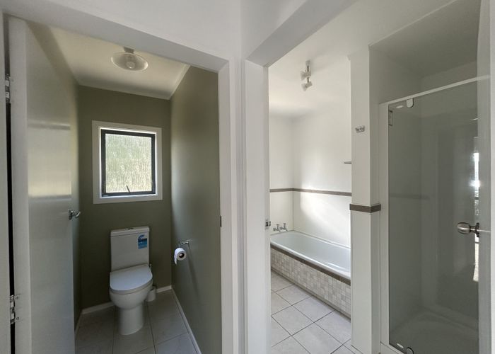  at 27 Eskdale Rd, Papakowhai, Porirua, Wellington