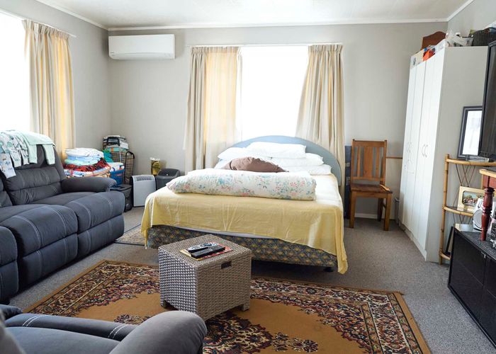  at 39 Court Town Close, Mangere, Auckland