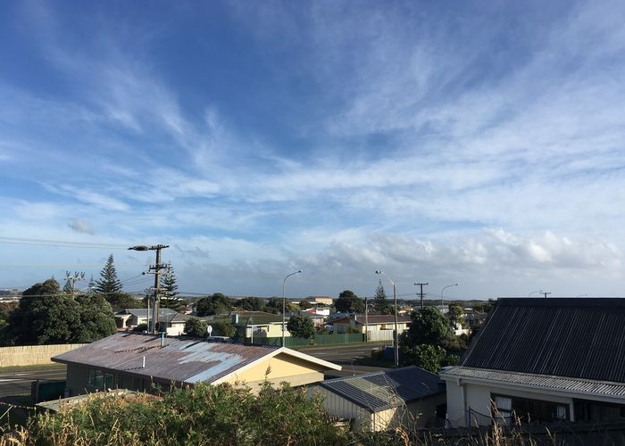  at 15 Mosston Road, Castlecliff, Whanganui