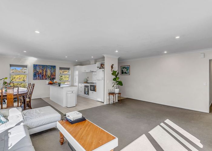  at 10 Moonraker Place, Whitby, Porirua
