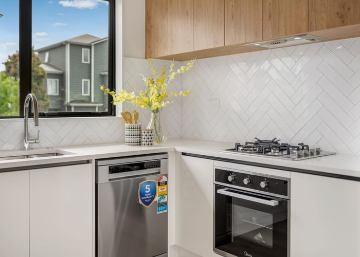  at 22 & 24 Adamson Road, Flat Bush, Manukau City, Auckland