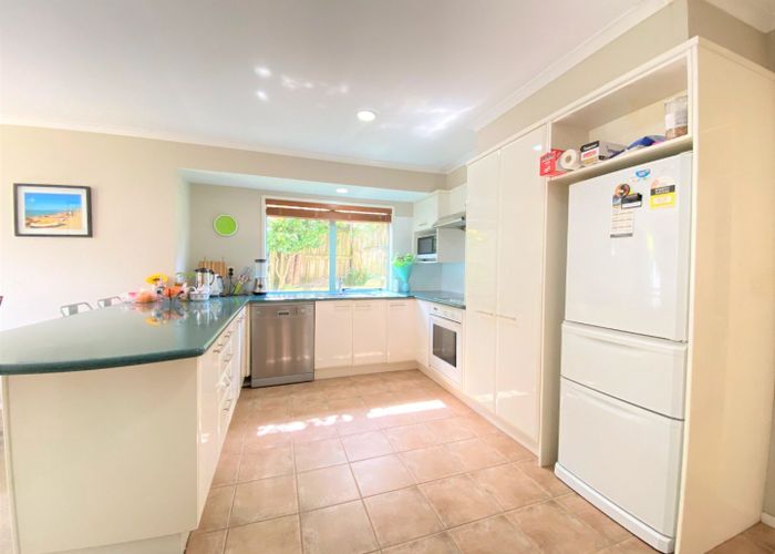  at 18B Woodgers Way, Somerville, Manukau City, Auckland