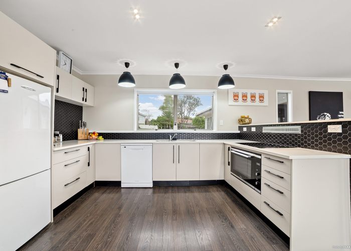  at 47 Seon Place, Birkdale, Auckland