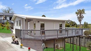  at 4A Branston Avenue, Browns Bay, Auckland
