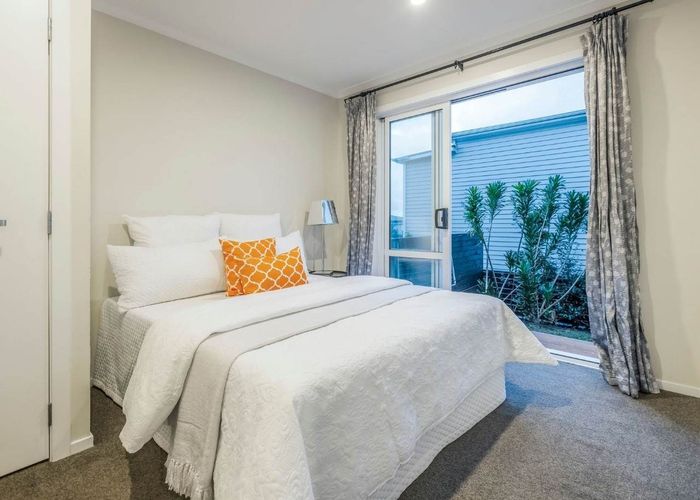  at 9 Panakenake Way, Flat Bush, Manukau City, Auckland