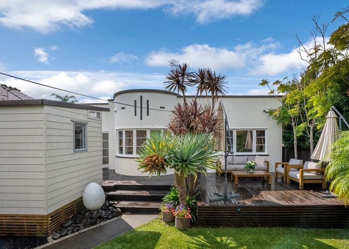  at 1/46 Eversleigh Road, Belmont, Auckland