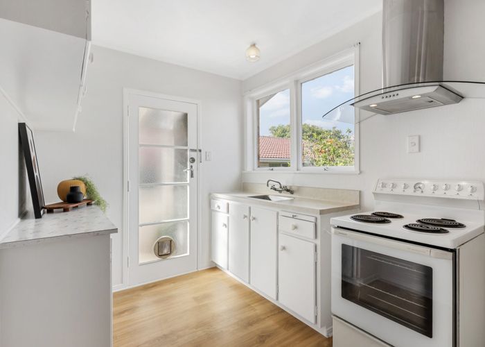  at 1/133 Titirangi Road, New Lynn, Waitakere City, Auckland