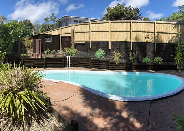  at 2/39 Eaton Road, Hillsborough, Auckland