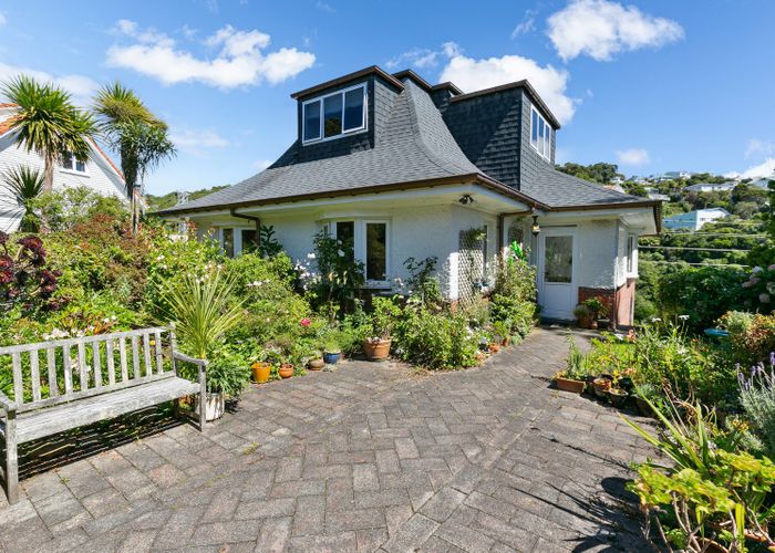  at 6 & 8 Moana Road, Kelburn, Wellington, Wellington