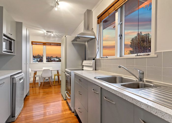  at 1/46 Sycamore Drive, Sunnynook, North Shore City, Auckland