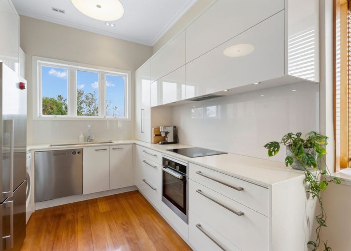  at 22 Highland Road, Mount Albert, Auckland