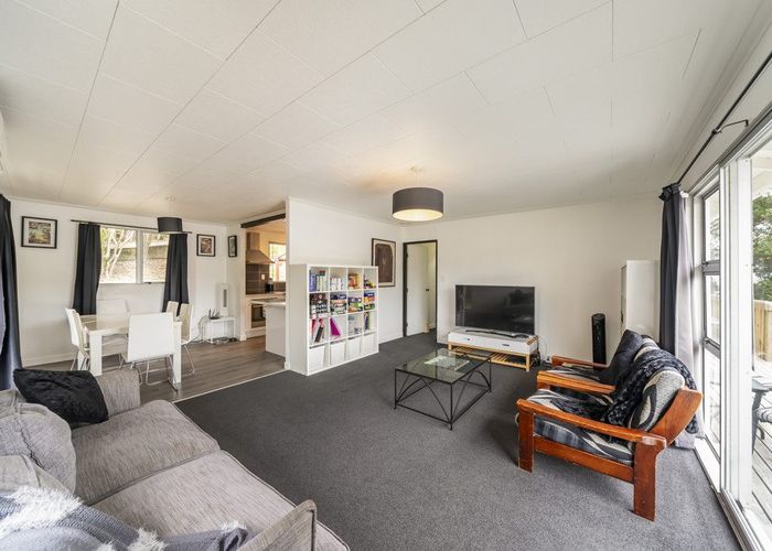  at 39 Aniseed Grove, Timberlea, Upper Hutt, Wellington