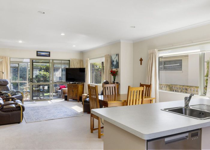  at 4 Lakeridge Close, Rangatira Park, Taupo, Waikato
