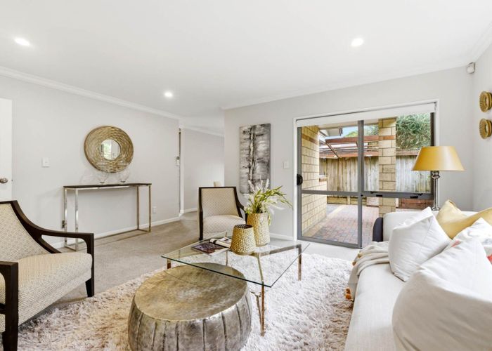  at 404 Chapel Road, Flat Bush, Manukau City, Auckland