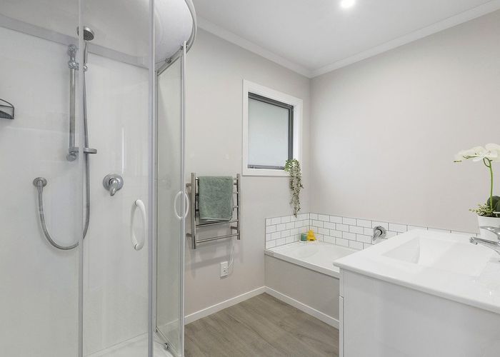  at 17A Gloucester Street, Porirua East, Porirua, Wellington