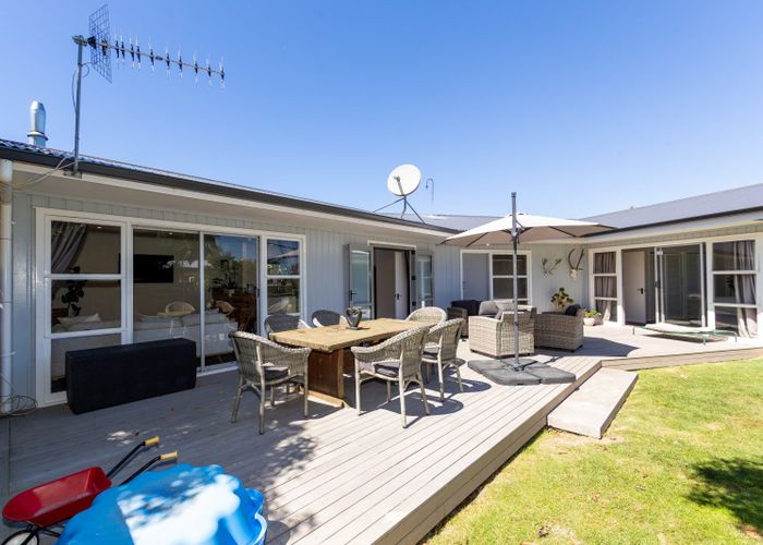  at 5 Norwich Crescent, Tamatea, Napier