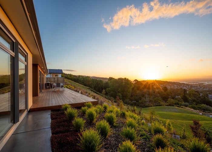  at 43 Vista Drive, Bishopdale, Nelson
