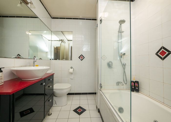  at 2/3 View Street, City Centre, Dunedin, Otago