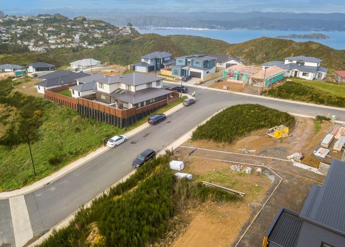  at 2 Boeing Way, Newlands, Wellington