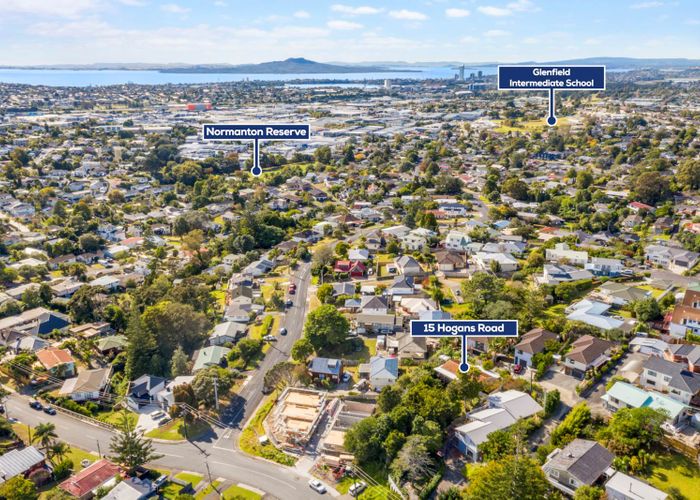  at 15 Hogans Road, Glenfield, Auckland