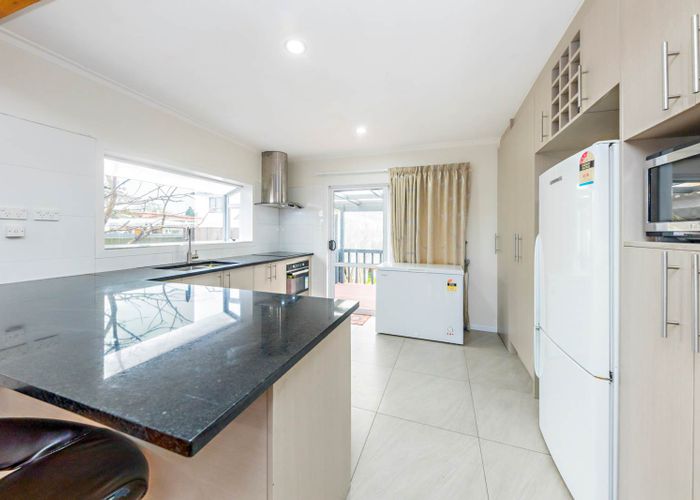  at 1/10 Hamilton Road, Papatoetoe, Auckland