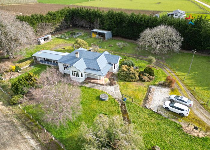  at 98 Tramway Road East, Edendale