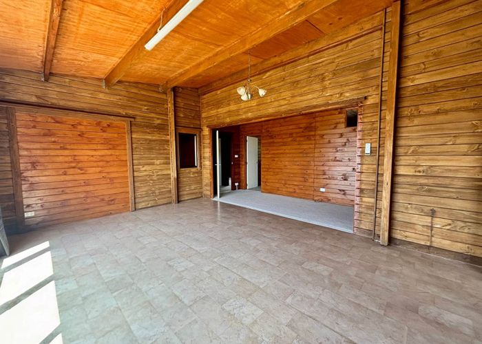  at 627 East Coast Road, Browns Bay, North Shore City, Auckland