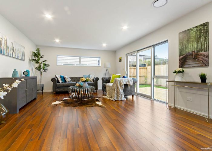  at 75B Kings Road, Panmure, Auckland
