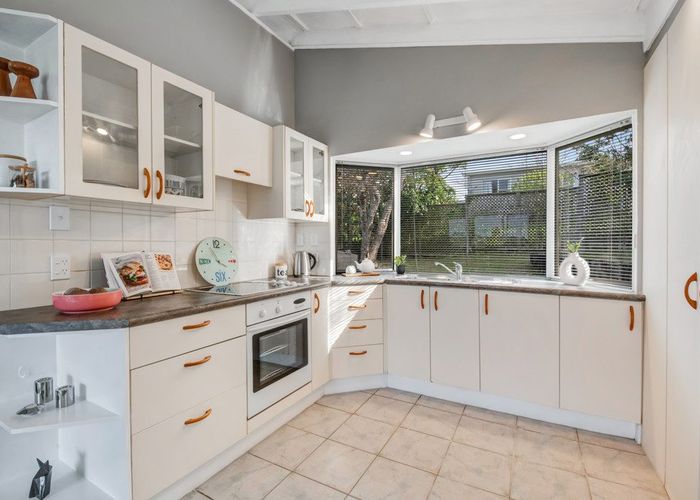  at 22 Matai Road, Stanmore Bay, Whangaparaoa