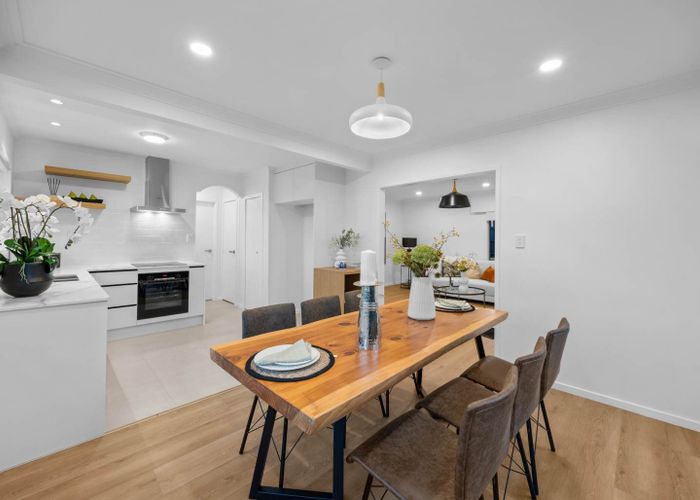  at 79 Meadway, Sunnyhills, Manukau City, Auckland