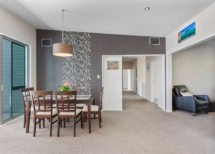  at 9 Bernard Magnus Lane, Greenhithe, Auckland