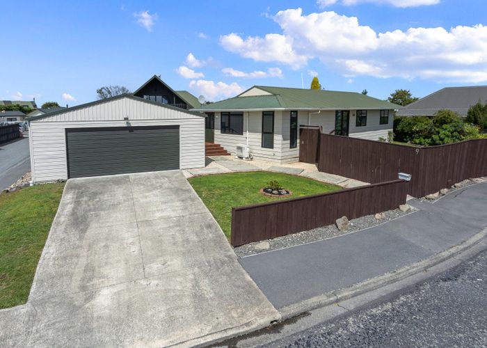  at 9 Bankview Place, Amberley, Amberley