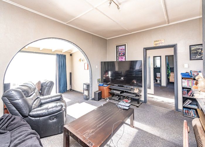  at 10 Mahoney Street, Whanganui East, Whanganui