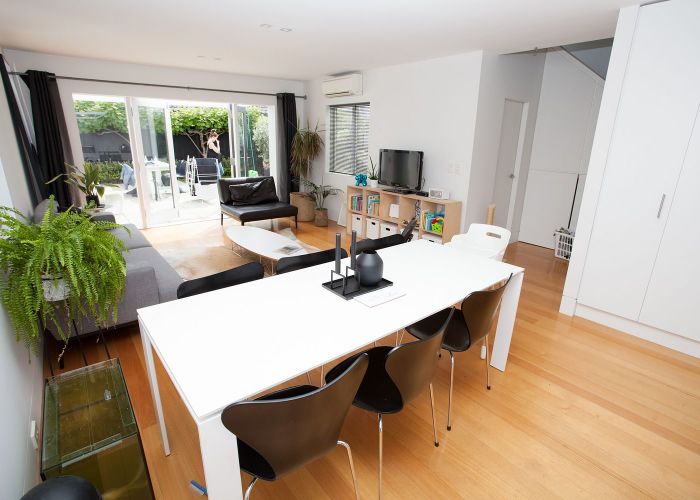  at 5 Champion Street, Edgeware, Christchurch