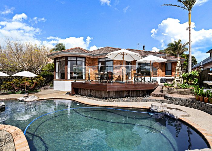  at 60 Simmental Crescent, Somerville, Auckland