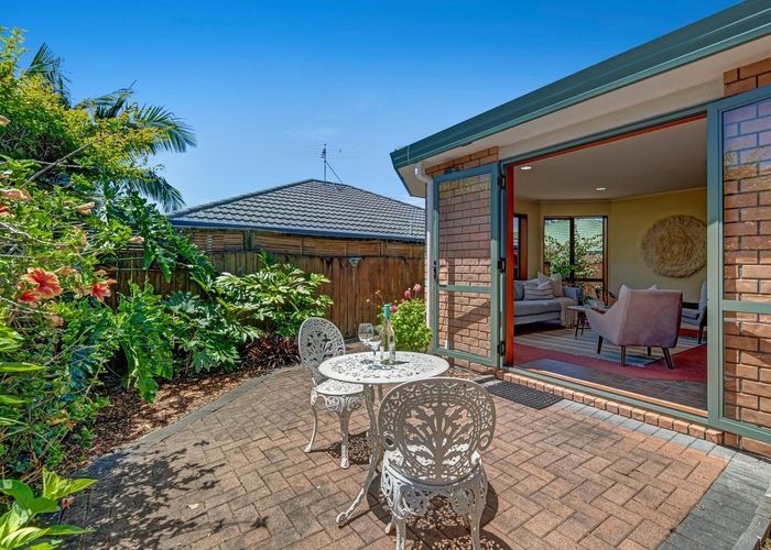  at 20 Red Hibiscus Road, Stanmore Bay, Rodney, Auckland