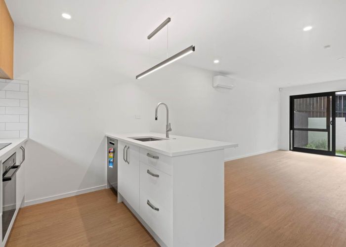  at 4/66 Jutland Road, Hauraki, North Shore City, Auckland