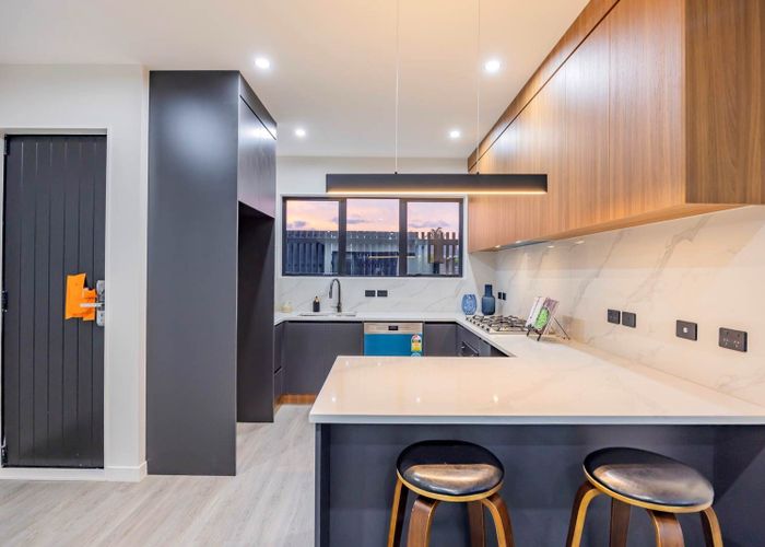 at 26D Tupaki Place, Pakuranga Heights, Manukau City, Auckland