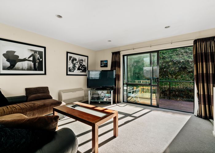  at 4/8 McKerrow Place, Sunshine Bay, Queenstown