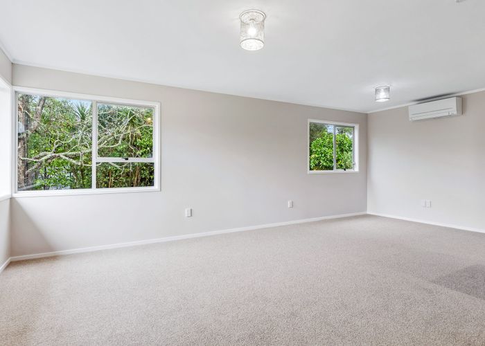  at 2/94 Kaurilands Road, Titirangi, Auckland