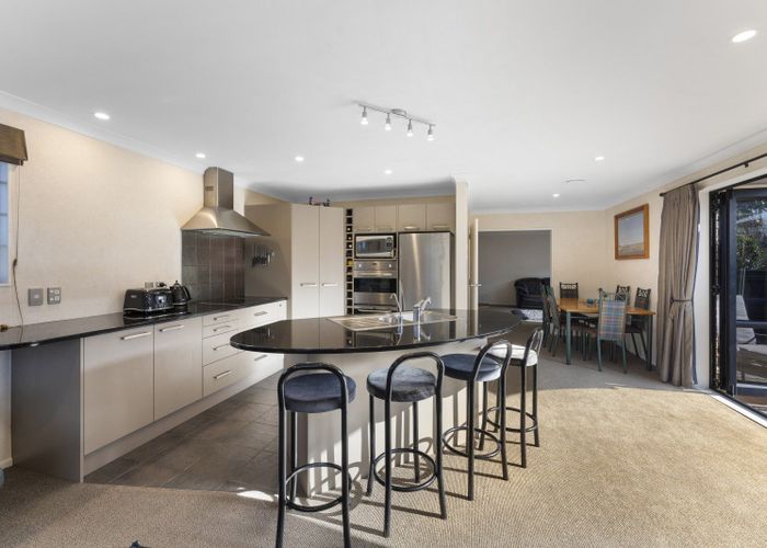  at 10 Rodeo Drive, Kelvin Grove, Palmerston North