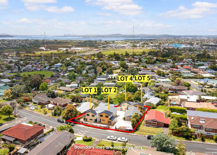  at 5 Keegan Drive, Massey, Auckland