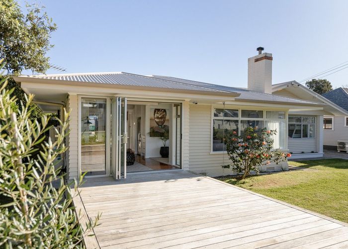  at 8 Pitau Road, Mount Maunganui, Mount Maunganui